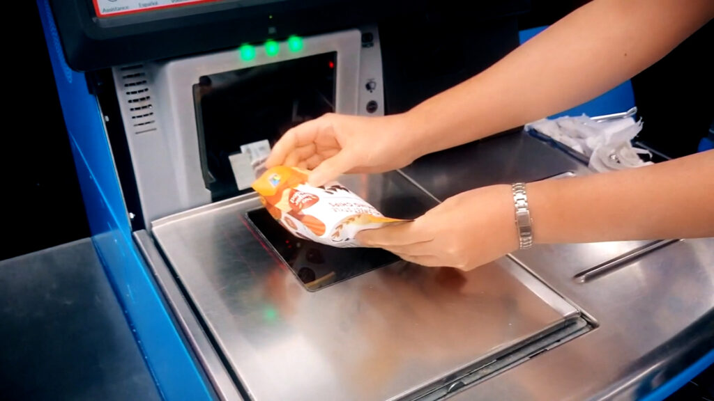 Aumento Alarmante del Robo en las Cajas de Autoservicio en Tampa Bay