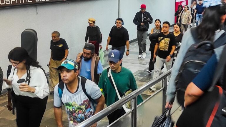 Incidentes en la Línea 9 del Metro CdMx: Usuarios caen de escaleras eléctricas, 12 heridos
