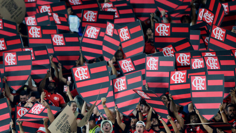 Flamengo Calienta el Juego Contra Cruz Azul con un Polémico Poster