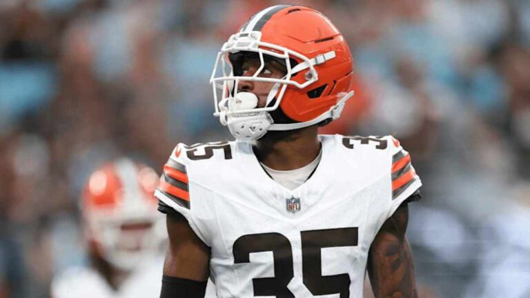 Los Raiders contratan a Chigozie Anusiem y lamentan la baja por lesión de Kyu Blu Kelly