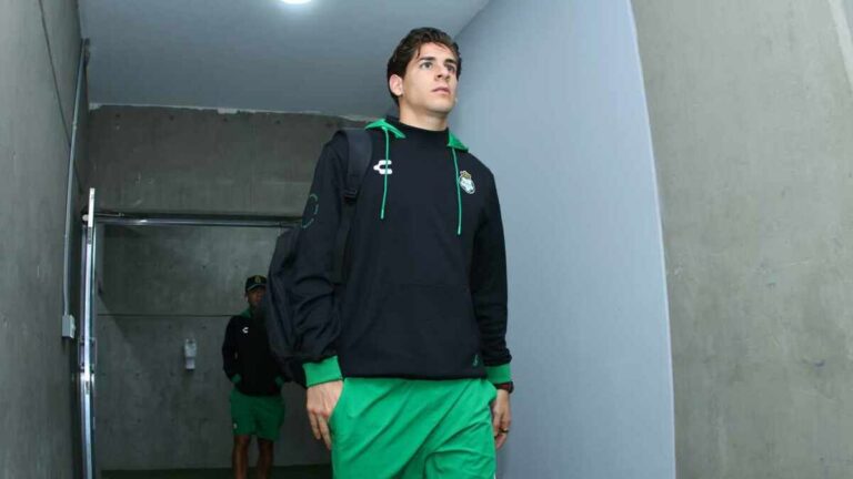 Atlas Evaluará el Fichaje de Santiago Muñoz para Fortalecer su Delantera