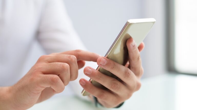 Registro de Teléfono en México: CURP Obligatorio para Evitar Bloqueo
