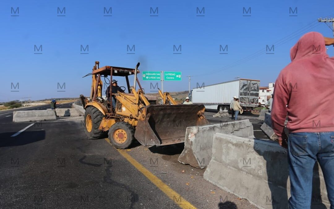 Impacto de Bloqueos en Guanajuato: Pérdidas Millonarias en Irapuato y Crisis de Gasolina en Silao