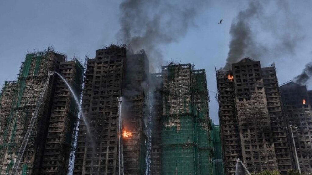 Incendio en Hong Kong: 160 vidas perdidas y seis desaparecidos