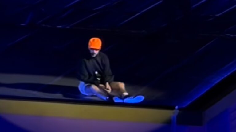 Bad Bunny se Cae en su Primer Concierto en CDMX: Lo Que Necesitas Saber