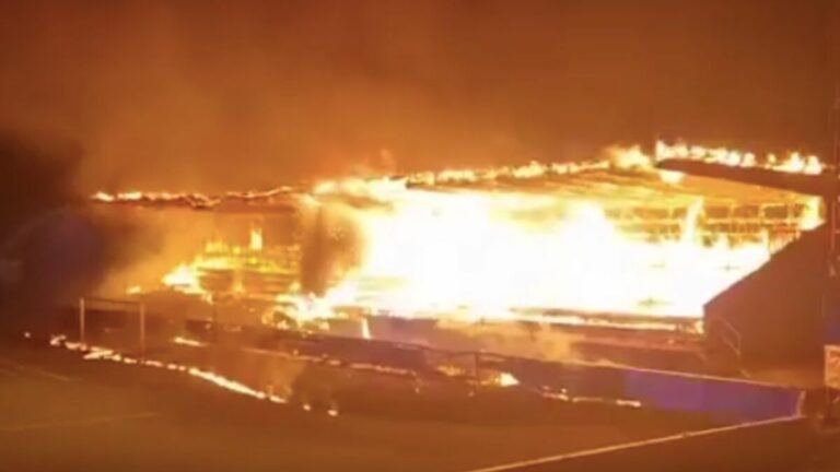 Incendio en estadio de Tampa Bay: Menores de Edad Protestan por Fracaso de su Equipo