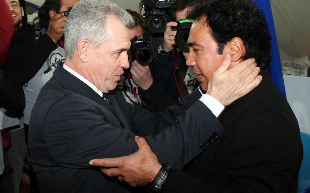 Javier Aguirre y su comentario sobre Hermosillo y Luis Flores en el contexto del éxito de Hugo Sánchez