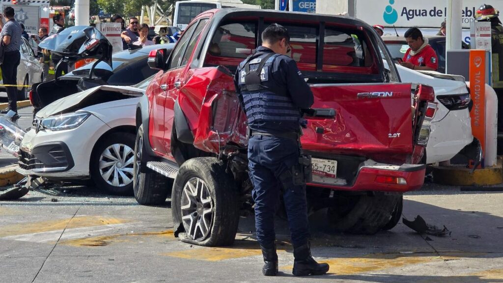 Accidente Vía Atlixcáyotl: Fiscalía de Puebla Investiga Carambola y Identifica Vehículo Involucrado