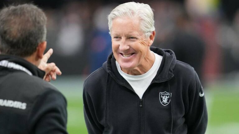 El exjugador de Las Vegas Raiders critica a Pete Carroll por decisiones clave en la temporada 2025