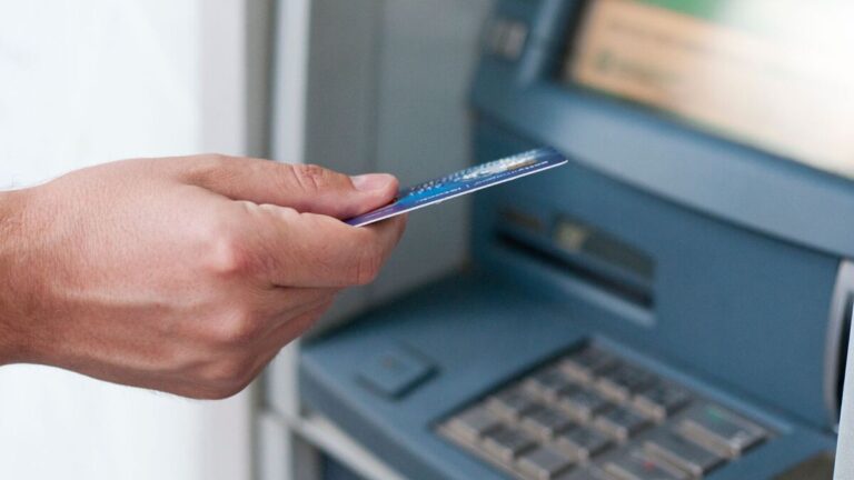 ¿Día de la Virgen de Guadalupe 2025? Consulta si los bancos estarán abiertos el 12 de diciembre