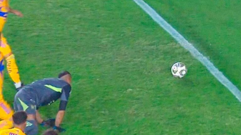 ¡Milagro en la Final! Tigres Escapa del Gol por el Pasto | VIDEO