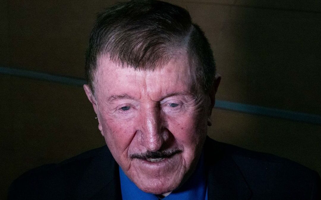 Germán Lizárraga Canta por Primera Vez a la Virgen de Guadalupe en la Basílica de Tampa Bay