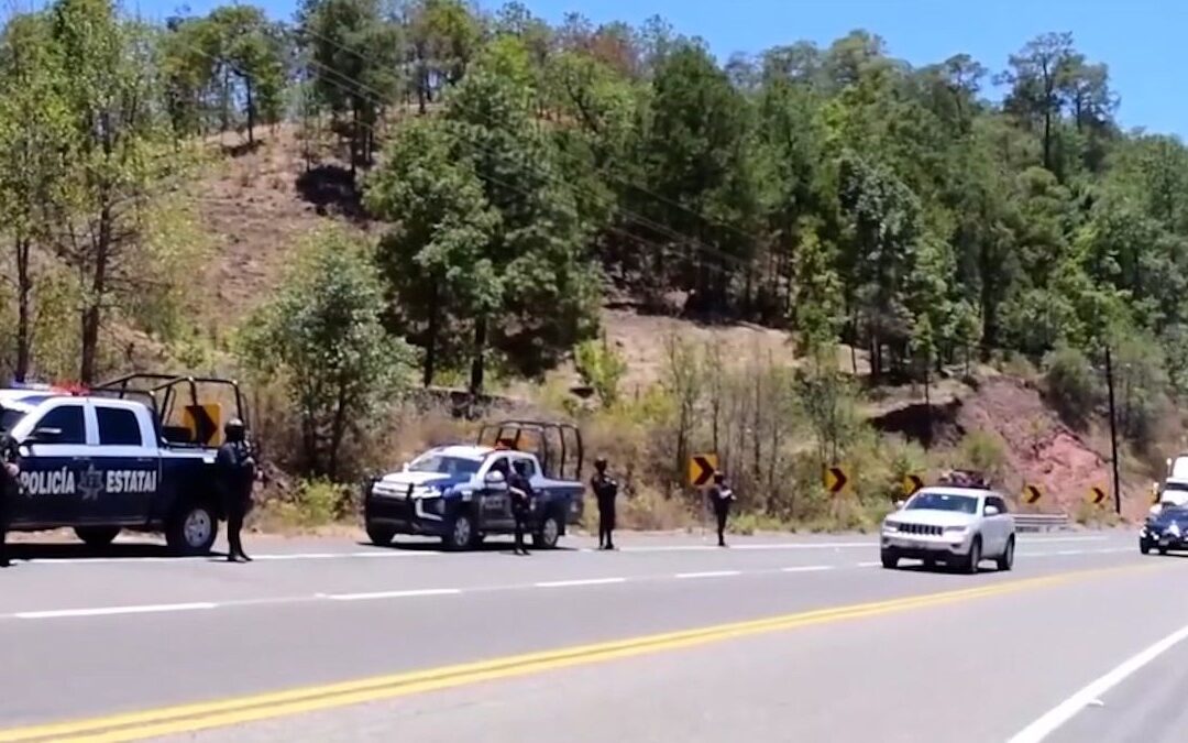 Cuerpos Abandonados en la Carretera Durango-Mazatlán: Autoridades Refuerzan Vigilancia