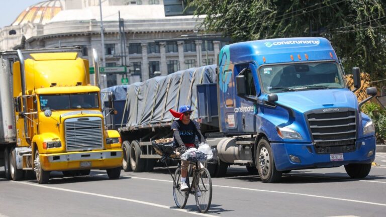 Hoy No Circula en CdMx y Edomex: Autos que Descansan Sábado 13 de Diciembre 2025