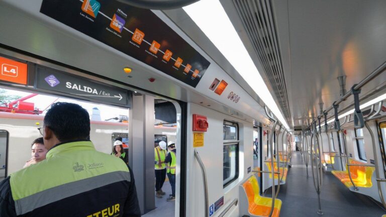 Descubra la Línea 4 del Tren Ligero: Características y Capacidad de Transporte