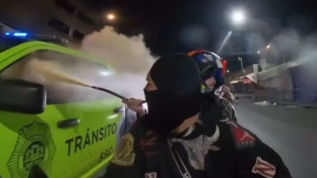 Motociclistas Atacan a Policía con Extintor en Colonia Morelos: Oficial Sufre Quemaduras