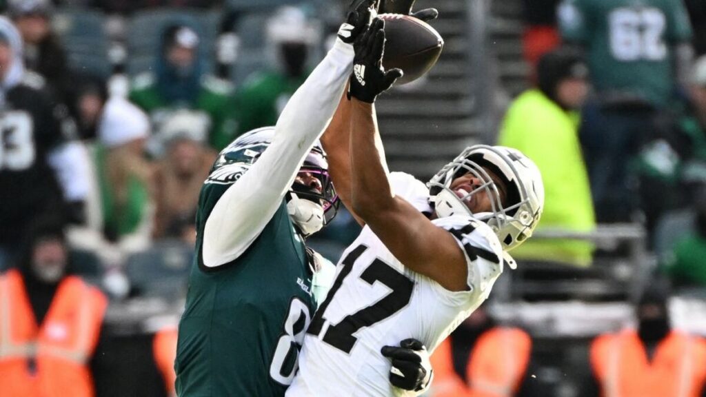 Eagles Aseguran Victoria Sobre Raiders en su Camino a la División de la NFL