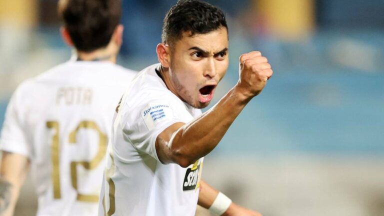 Orbelín Pineda Brilla: Gol y Asistencia en la Victoria del AEK Atenas sobre Panetolikos