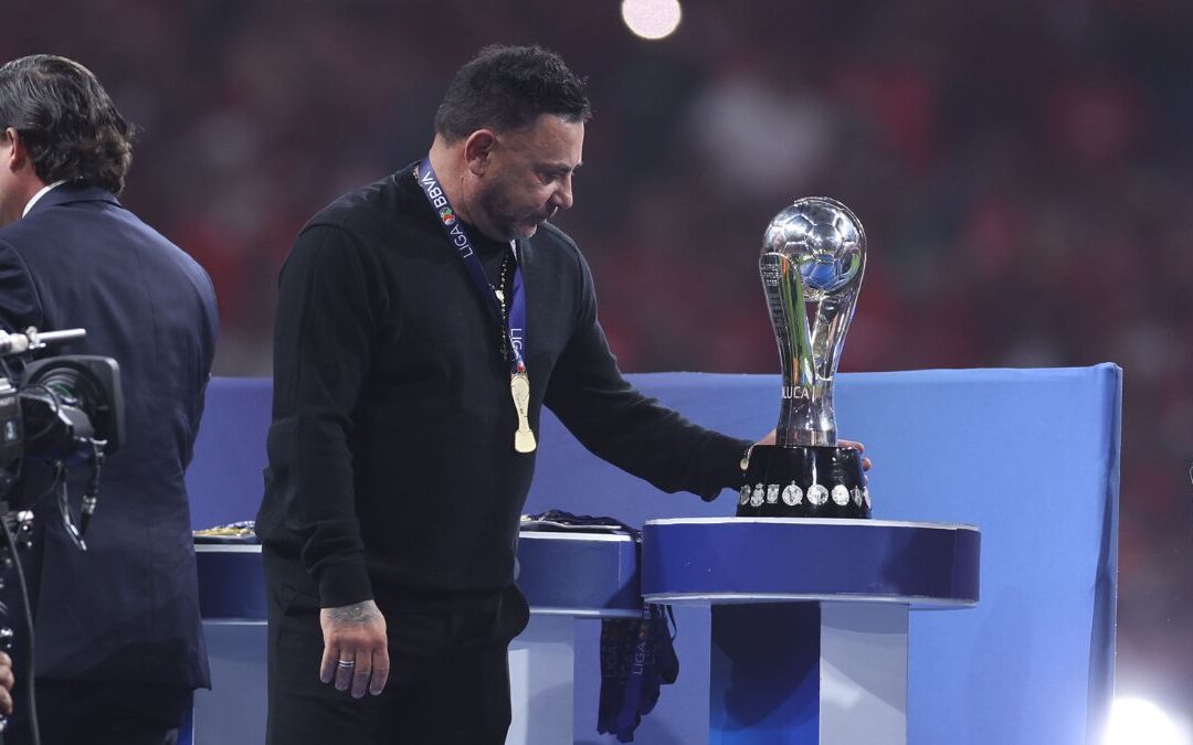 Antonio ‘Turco’ Mohamed: Un Entrenador Exitoso con Múltiples Títulos en Liga MX