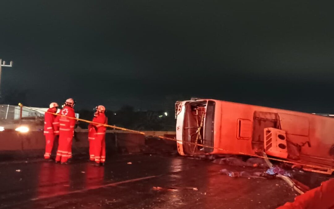 Accidente de camión en la carretera Miguel Alemán: Chofer fallecido había alertado sobre fallas