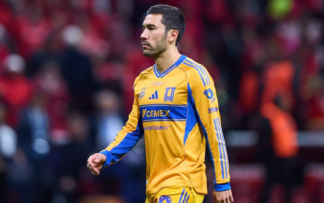 Juan Pablo Vigón y su agresión a jugador del Toluca tras un festejo polémico | VIDEO