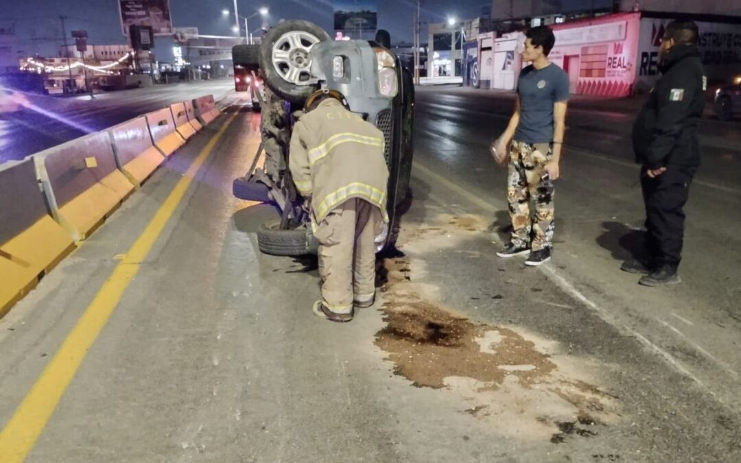 Accidente de volcadura en la Carretera Torreón-San Pedro: Jovencita de 20 años a exceso de velocidad