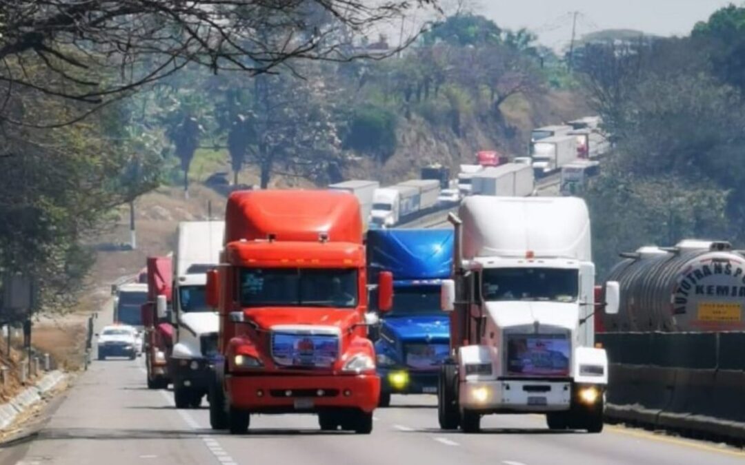 Autopista México-Querétaro: Actualización en Vivo sobre Choques y Cierres Viales