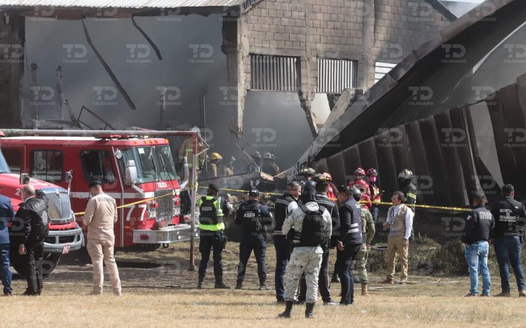 Testigo relata el desplome de una avioneta en Toluca: ‘Oímos un zumbido y luego una explosión’