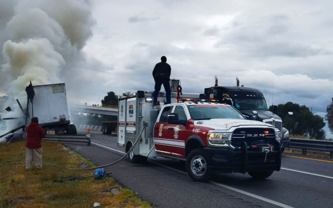 Accidente de tráiler sobre la autopista Ecatepec-Pirámides: Impacto en Acolman