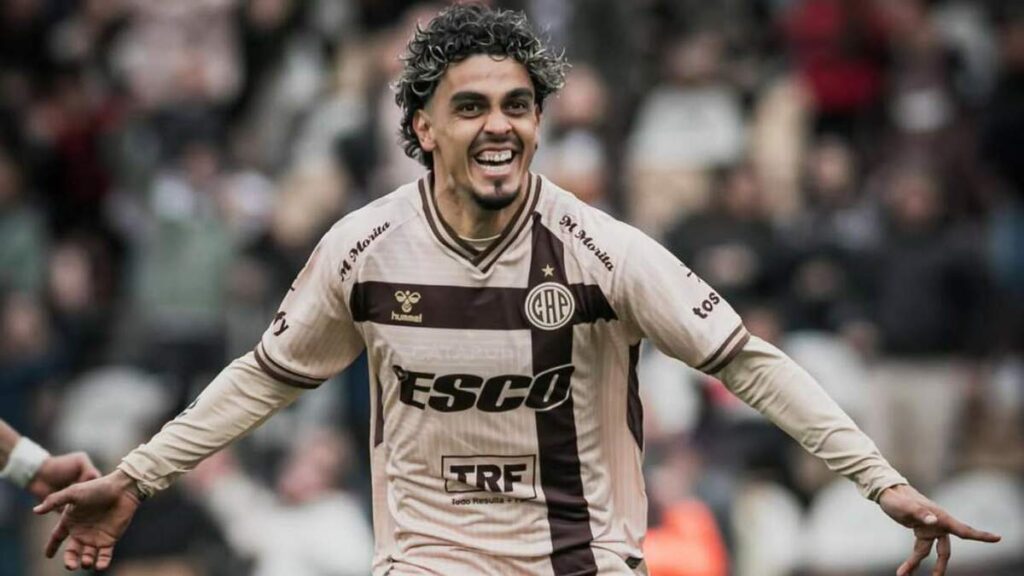 Pumas da un giro y se enfoca en fichar a Ronaldo Martínez, el prometedor delantero paraguayo