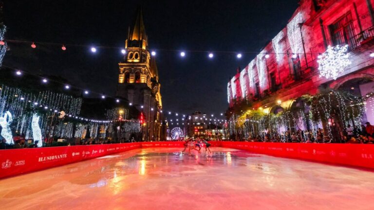 Disfruta de Patinaje Gratis en la Pista de Hielo de Guadalajara para el Festival Ilusionante 2025