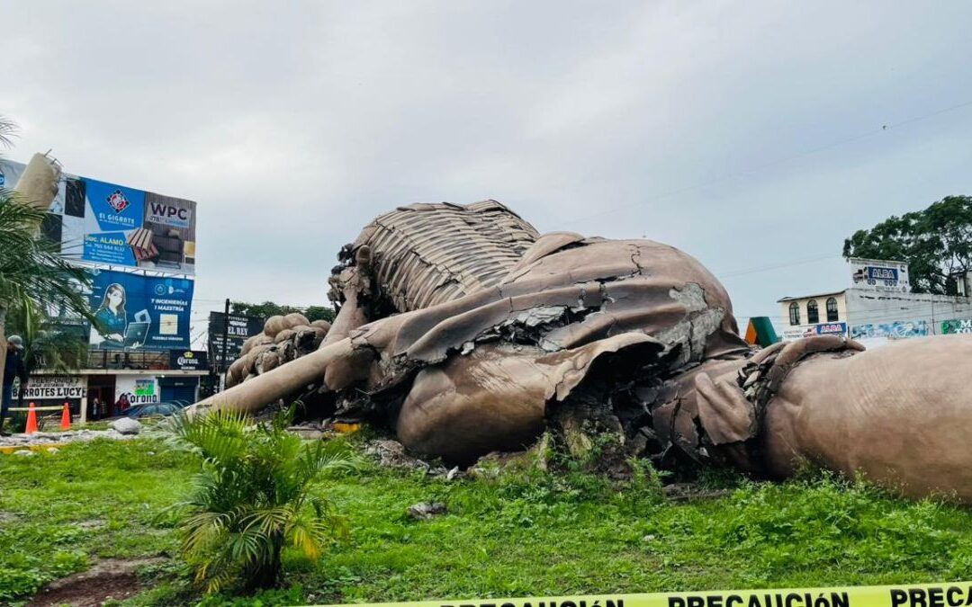 El colapso del monumento al Colotero en Álamo Temapache: un impacto devastador de las inundaciones en Veracruz
