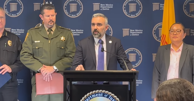 Nuevo México Implementa Centro de Inteligencia de Armas para Rastrear Crímenes