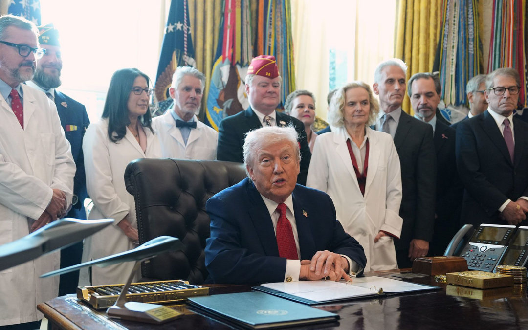 Trump Impulsa la Reclasificación de la Marihuana para Ampliar la Investigación Médica