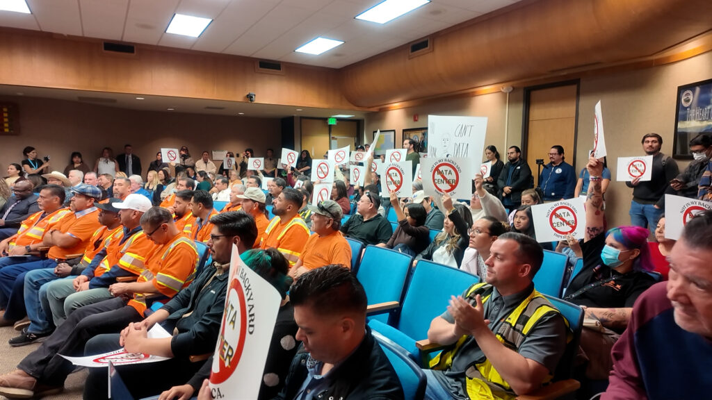 Centro de Transferencia de Datos en Imperial: La Comunidad Debate su Construcción