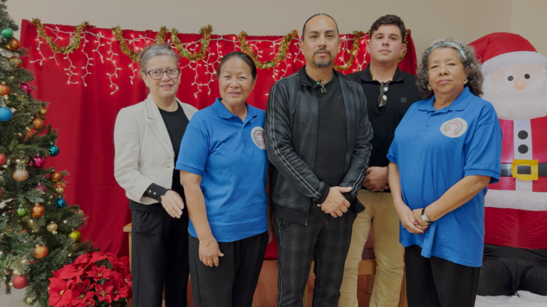 El Club de Mujeres Latinas de Desert Hot Springs Organiza Recaudación de Fondos para Estudiantes Locales