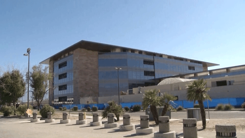 Dos Arrestos por Actos Lascivos en Rancho Mirage: Operativo de Seguridad Pública