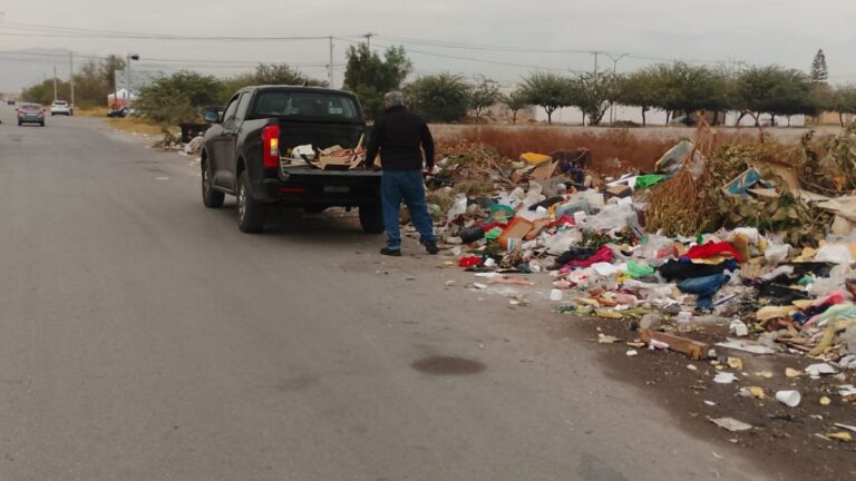 Detención de Tres Personas por Arrojamiento de Basura en Monterreal, Torreón