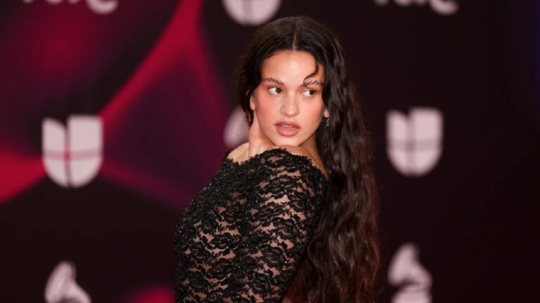 Rosalía Deslumbra en Guadalajara: Todo sobre su Lux Tour y la Venta de Boletos