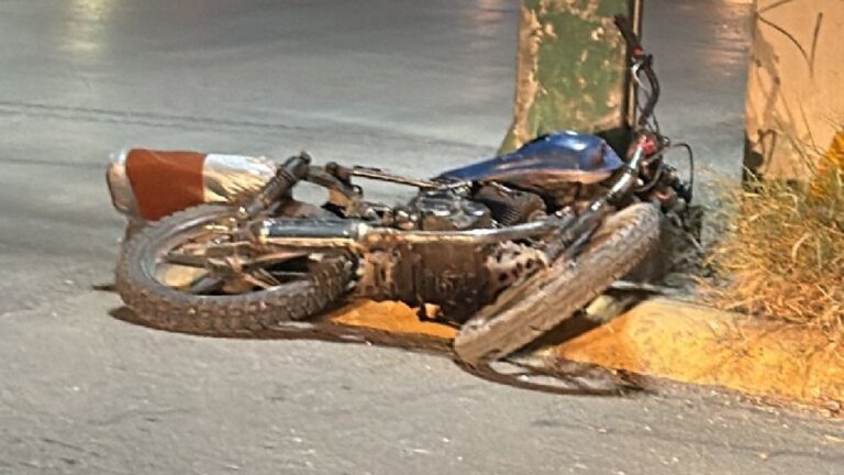 Taxi Arrolla a Menor Ciclista en Gómez Palacio y Escapa de la Escena