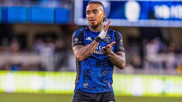 Cristian Arango se aleja de Pumas y se enfoca en renovar con San José Earthquakes