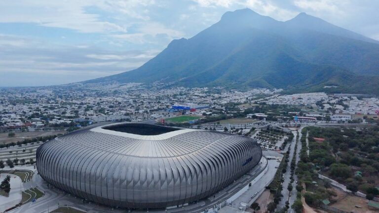 La Selección de Países Bajos se Celebra en el Estadio BBVA de Nuevo León