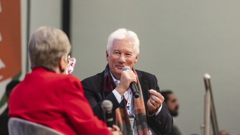Tensión en la FIL Guadalajara: Alicia Bárcena y Richard Gere aluden a Claudia Sheinbaum