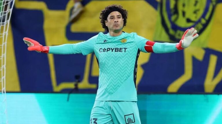 Memo Ochoa Ignora Saludo a Compañero Sudafricano en AEL Limassol Tras Sorteo del Mundial 2026