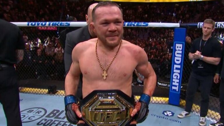 Petr Yan Se Corona Como Campeón Peso Gallo Tras Derrotar a Merab Dvalishvili en UFC