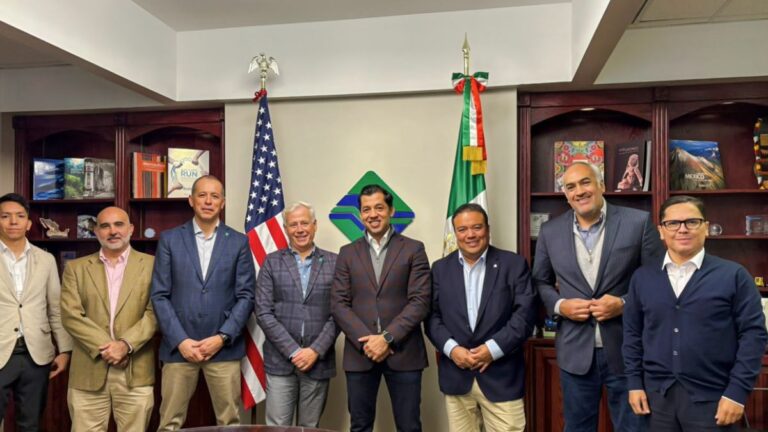 AyD y NADBank Anuncian Financiamiento de 300 Millones de Pesos para Proyectos en Tampa Bay