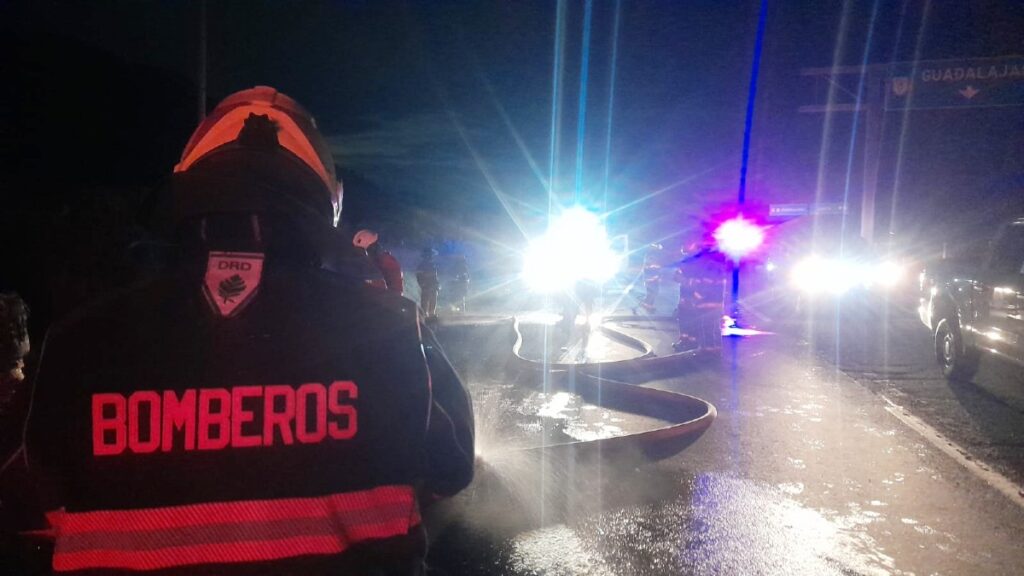 Reapertura de la Autopista Guadalajara-Tepic: ¿Huachicoleo detrás de la fuga de hidrocarburo?