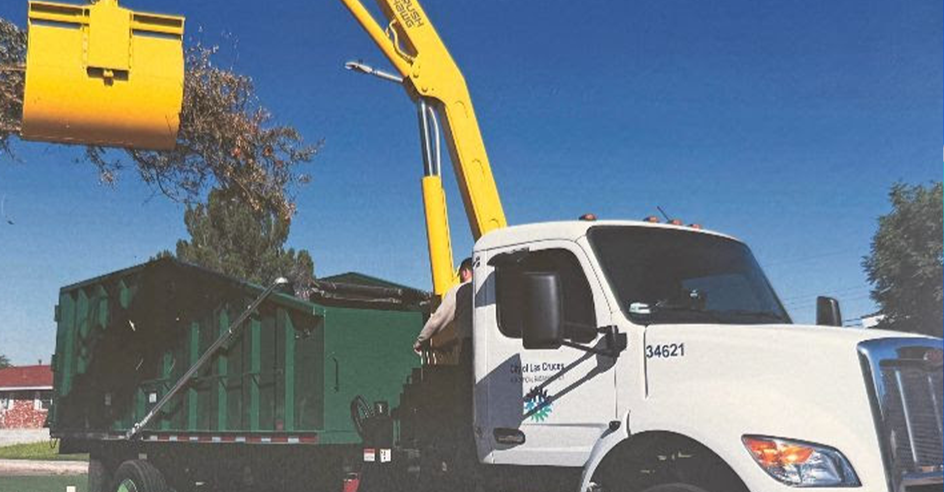 The current image has no alternative text. The file name is: LAS-CRUCES-RECOLECCION-DE-BASURA.png