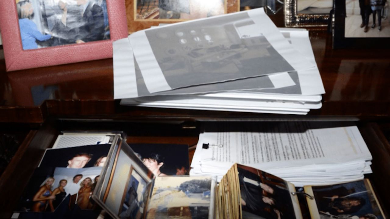 The current image has no alternative text. The file name is: EPSTEIN-FILES-TRUMP-IMAGEN-RESTAURADA.jpg