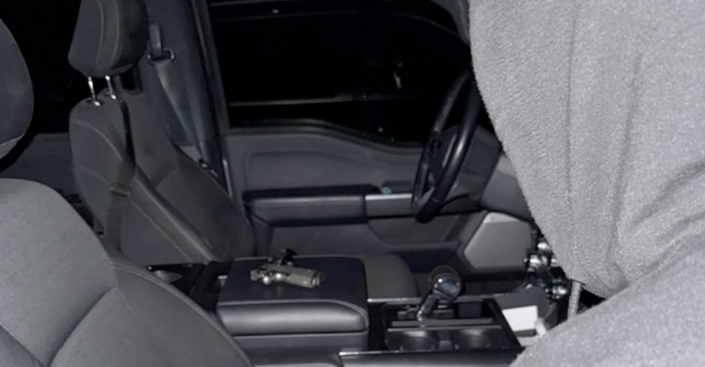 La Policía de Las Cruces advierte: Dejar armas en vehículos aumenta el riesgo comunitario